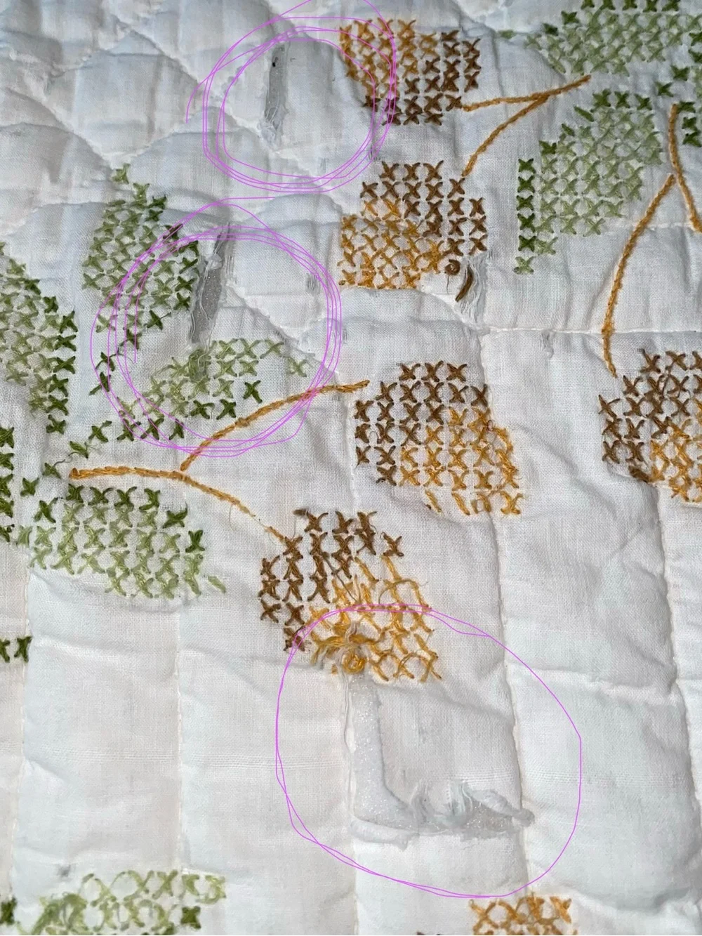 Hand-Quilted Floral Vine Quilt in Cream and Green Vintage 1960s